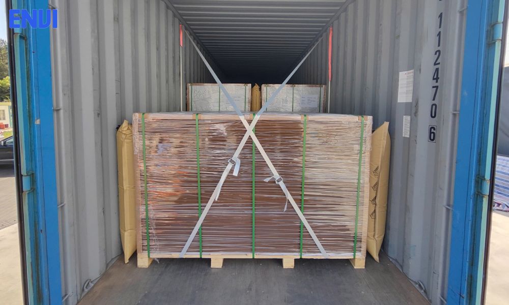 Dây đai composite chằng hàng pallet trong container