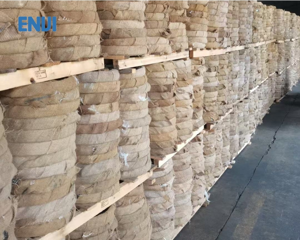 Nhà máy dây đai thép dầu sẵn kho số lượng lớn